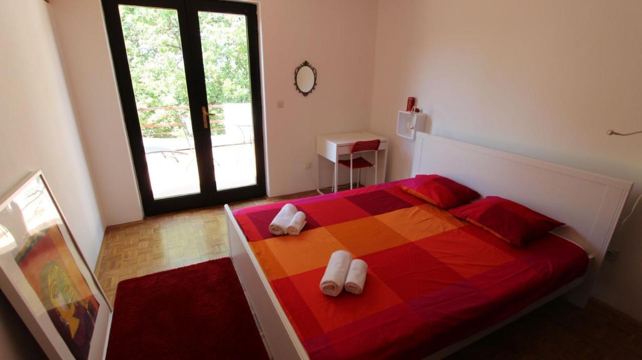 Apartment Gita Malinska Esterno foto