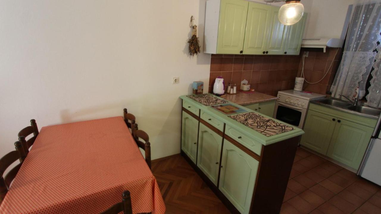 Apartment Gita Malinska Esterno foto