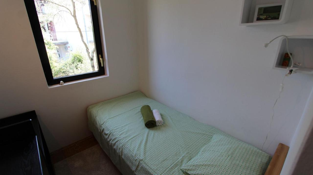 Apartment Gita Malinska Esterno foto